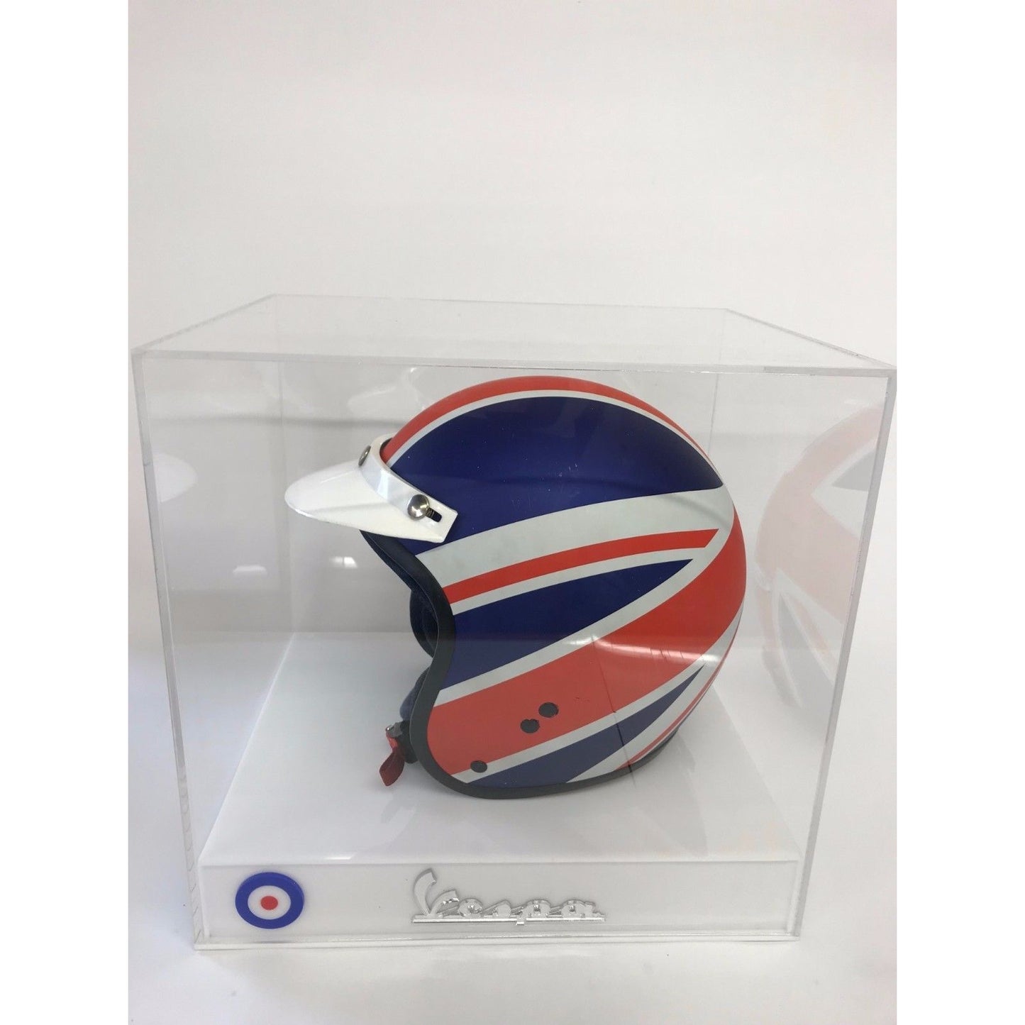 Display Case Lambretta / Vespa Crash Helmet