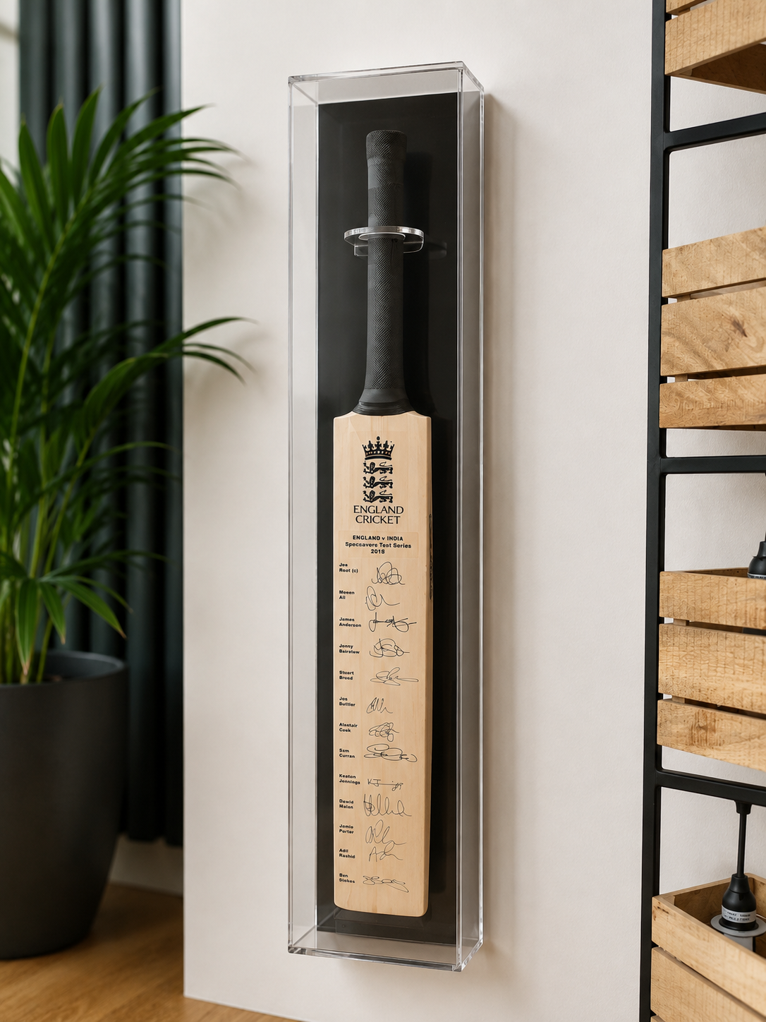 Cricket Bat Display Case with Personalised Etching Plaque