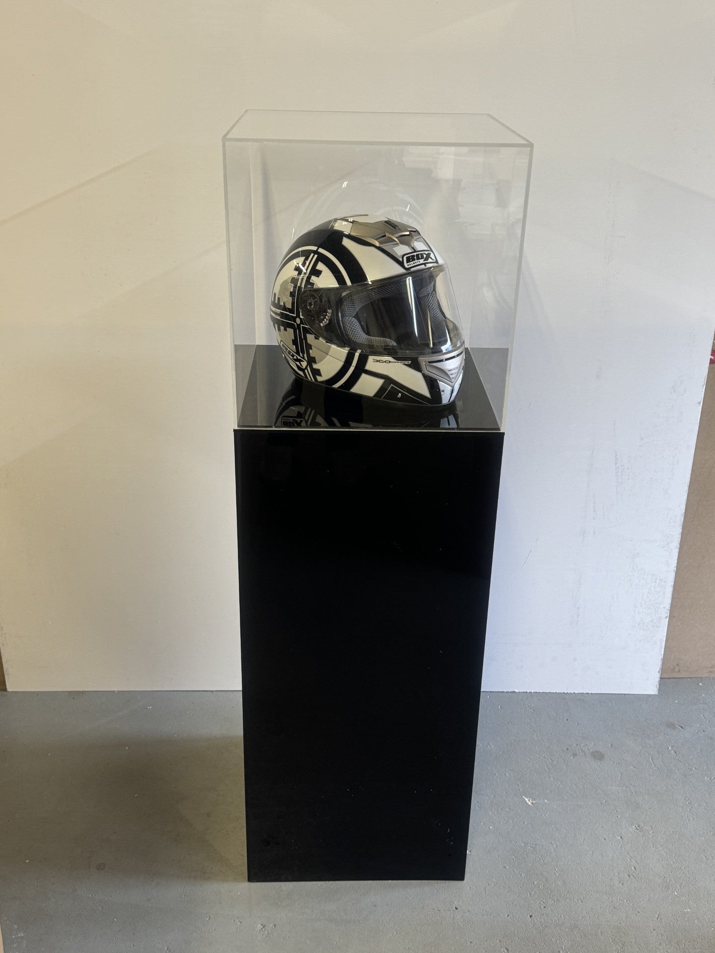 Crash Helmet Display With Free standing Plinth , Formula 1, Rally, Motorbike, Speedway