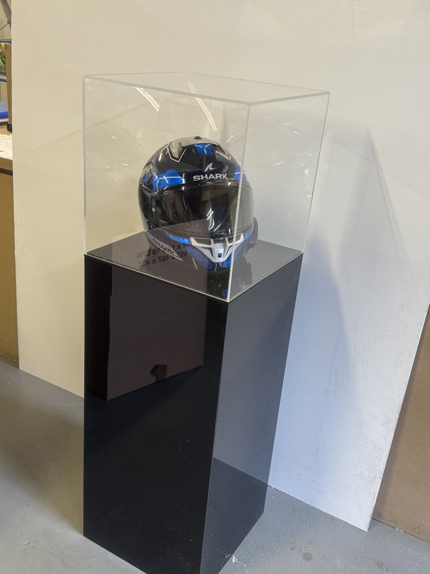 Crash Helmet Display With Free standing Plinth , Formula 1, Rally, Motorbike, Speedway