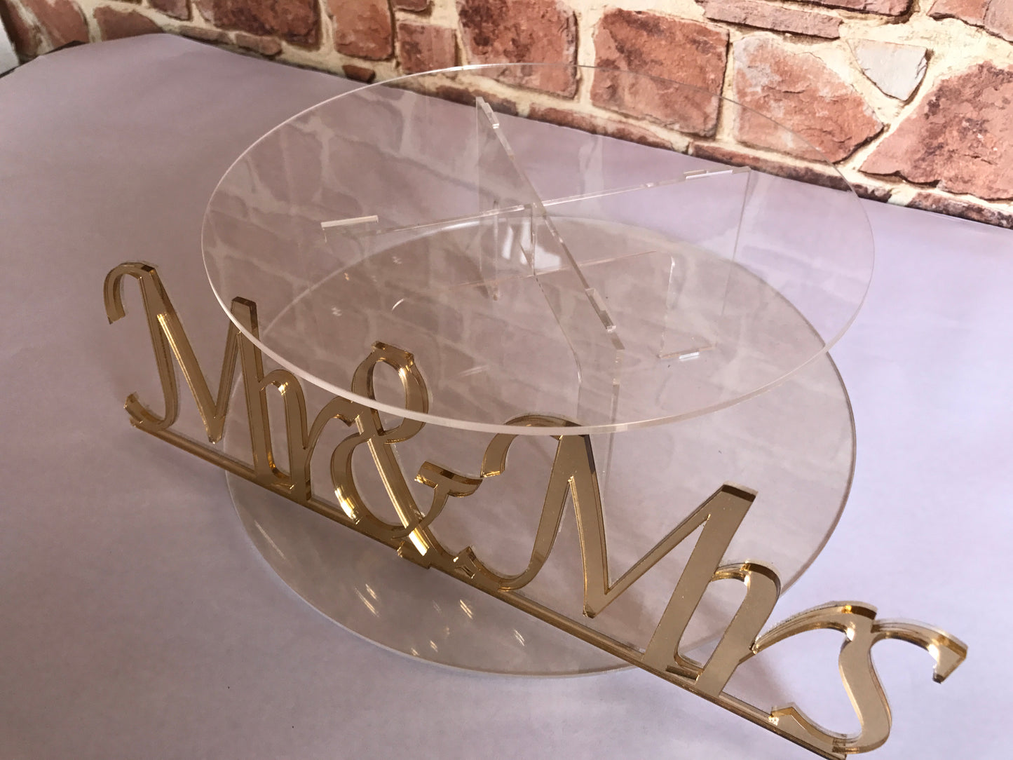 Cake stand single tier Gold finish Mr & Mrs Cake Stand