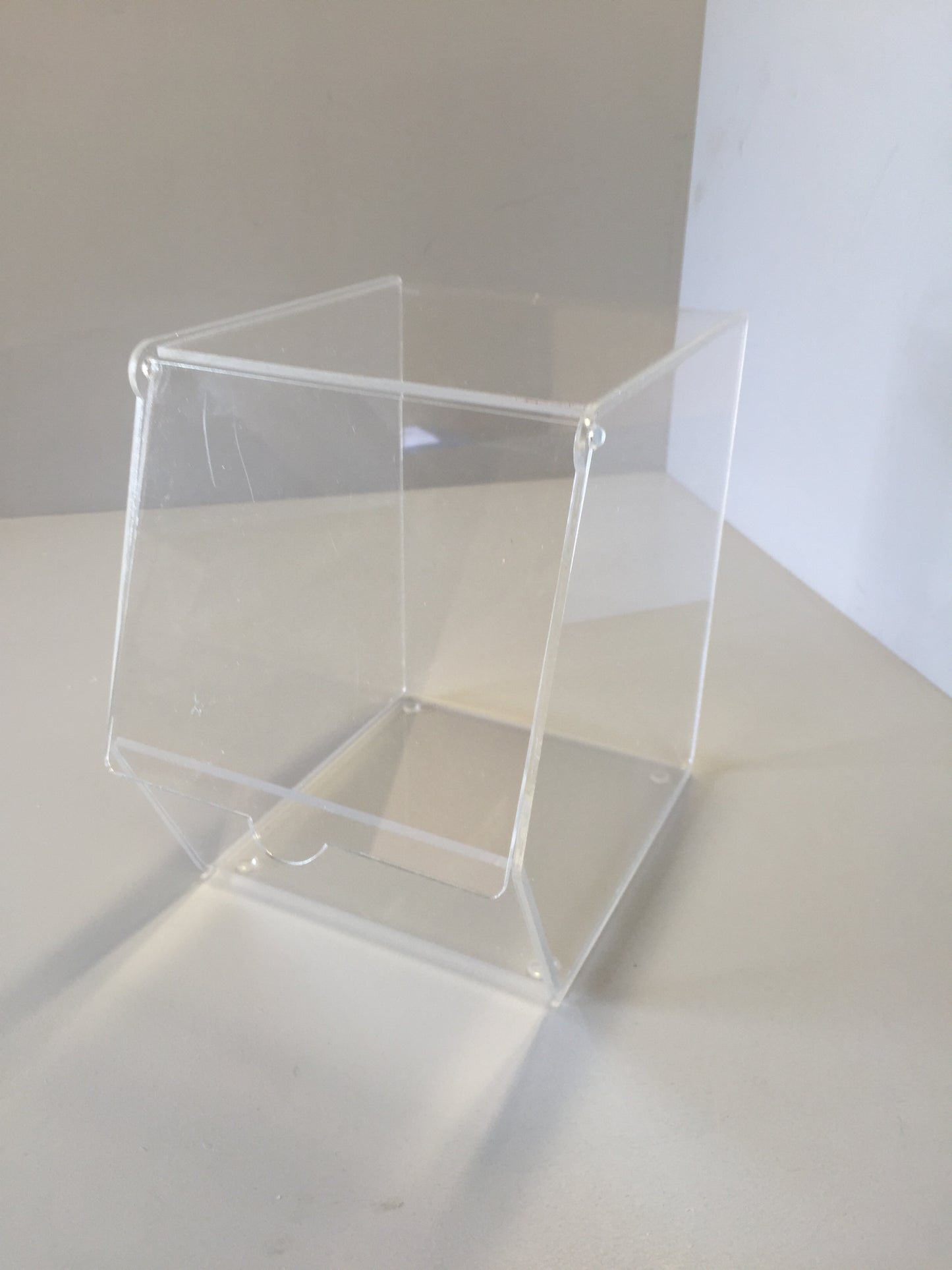 Pick and Mix / Storage Clear Display Bins 4 Sizes and Choice of 4,6,9,12 Pack