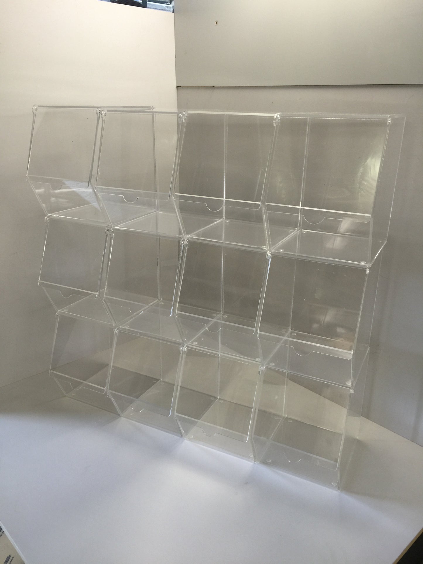Pick and Mix / Storage Clear Display Bins 4 Sizes and Choice of 4,6,9,12 Pack