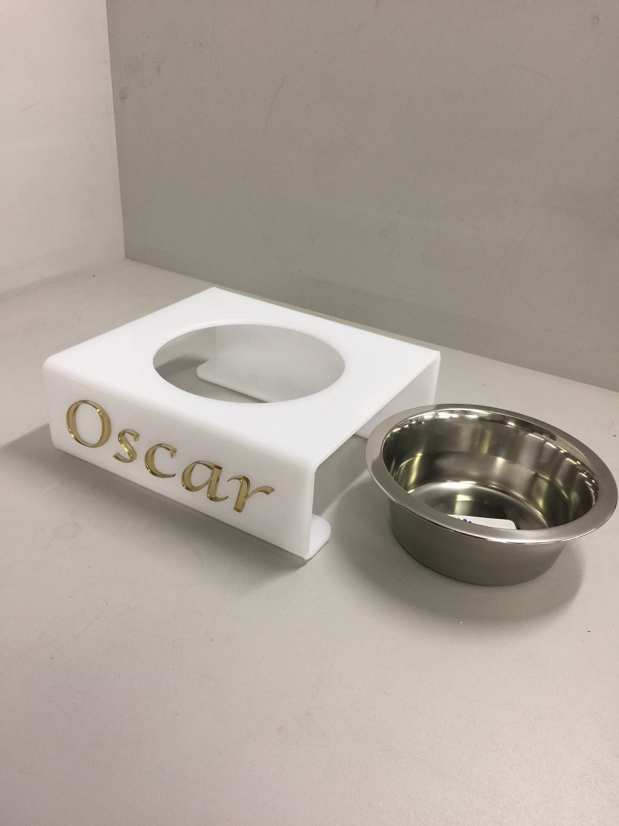 Pets Personalised Dog bowl stand with 150mm bowl