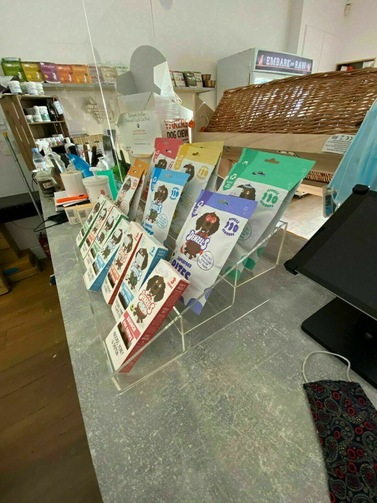 Pet Shop Cats Dogs Animal Counter Display (Impulse Buy)