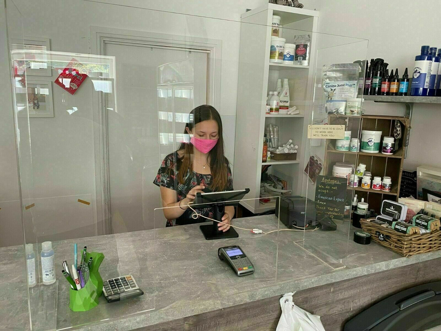 Virus Sneeze Screen Guard 5mm acrylic Counter Protect Against Virus 750mm High