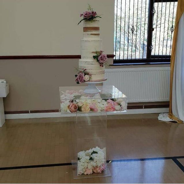 Ghost Wedding Cake table