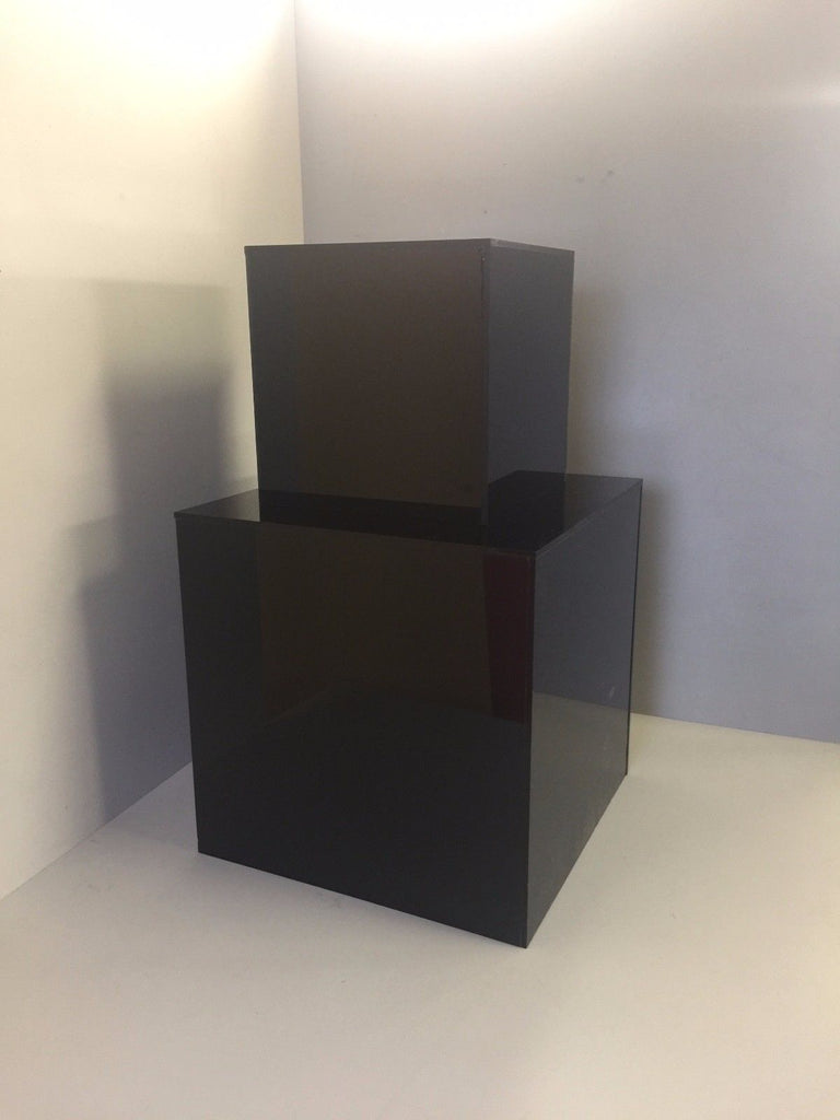 Display Cubes Black or White – Acrylic Display uk